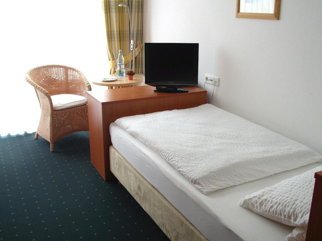 Haus Koebesine Hotel ยูอิสท์ ห้อง รูปภาพ